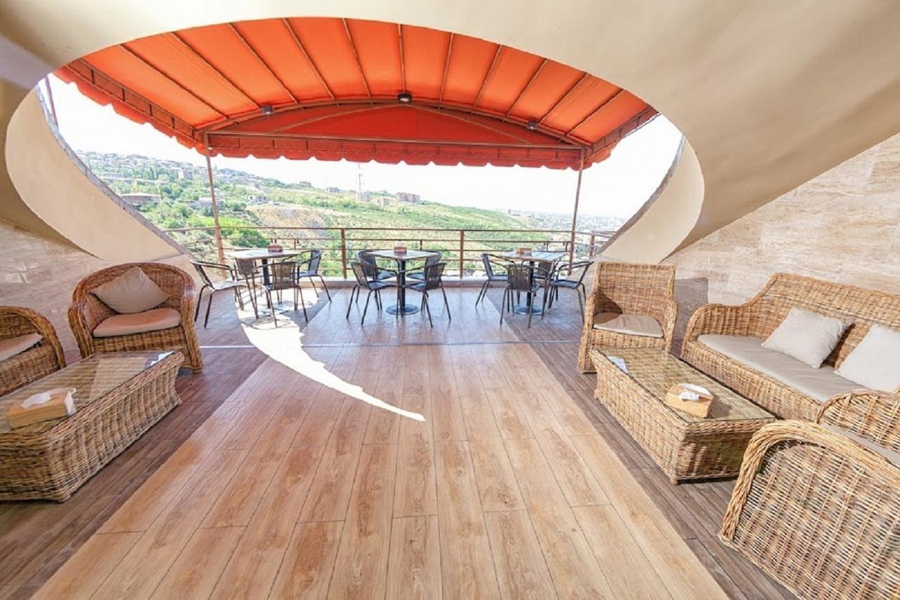 Regineh Hotel Єреван Екстер'єр фото