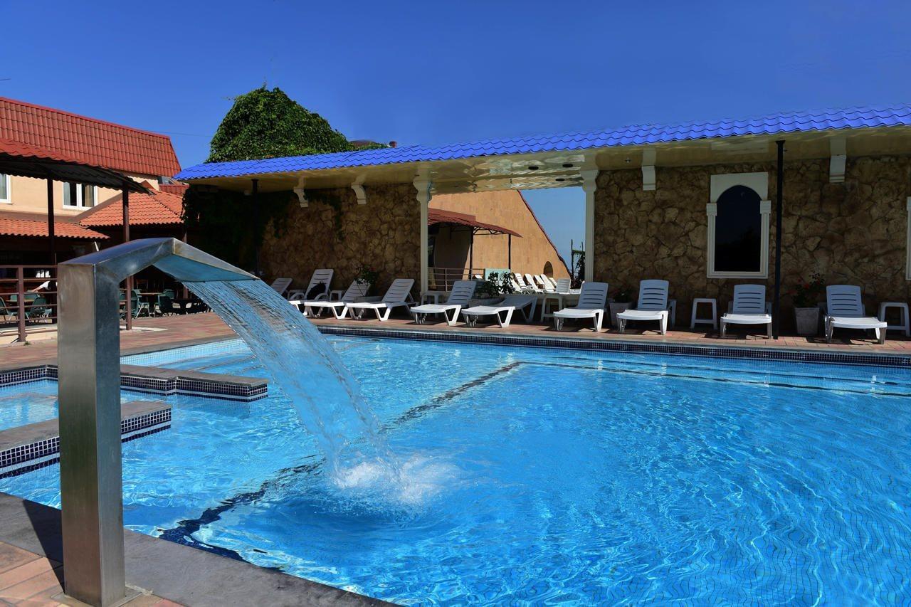 Regineh Hotel Єреван Екстер'єр фото