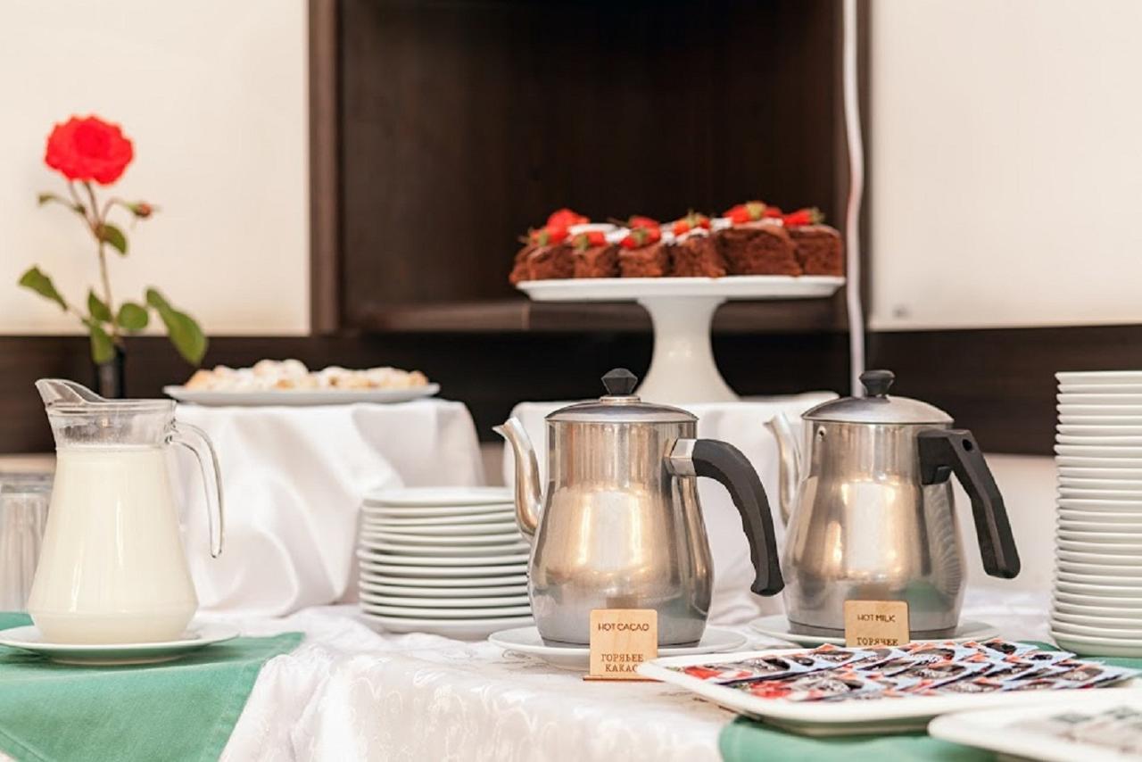 Regineh Hotel Єреван Екстер'єр фото